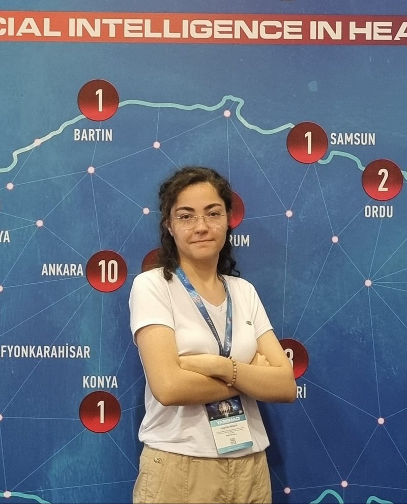 Aleyna Benzer